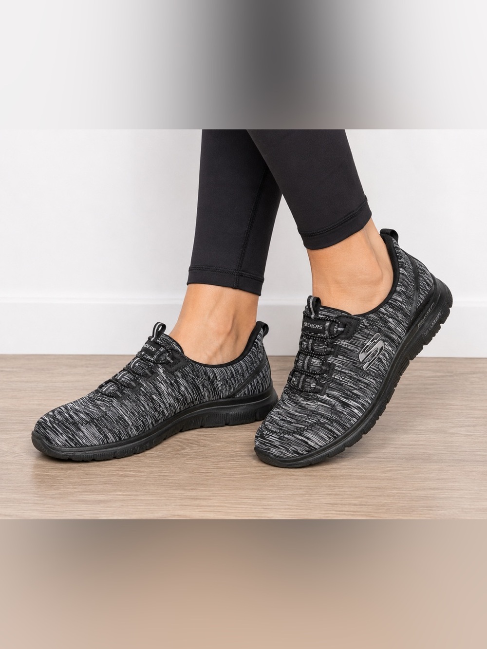 Skechers Women’s Black Gray Knit Slip-On Athletic Sneakers Air cooled memory 8.5